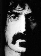 Frank Zappa, um dos artistas do rock que mais foi influênciado pelas teorias de Stockhausen.