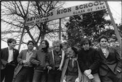 Chris, Ted Lyons, baterista do Chris Stamey Group, Will, Mitch Easter, Faye Hunter, do Let's Active, Peter e Gene, em fevereiro de 1985, em Winston-Salem